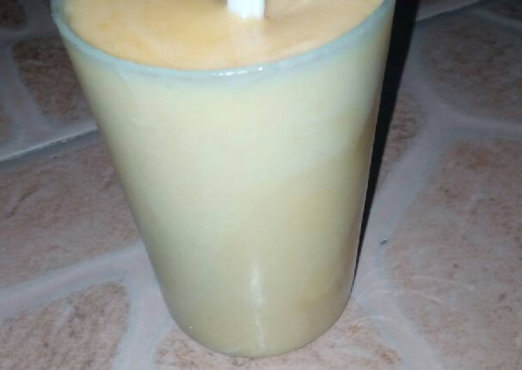 Easiest Way to Make Super Quick Homemade Paw paw smoothie