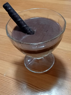 Una foto de Natillas de dos colores (vainilla y chocolate)