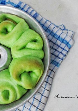 Foto resep Roti Sobek Pandan isi Pisang Sederhana