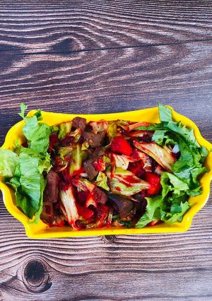A picture of Liver salad.