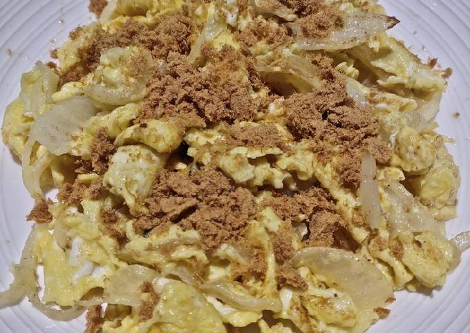 Scrambled Egg with Onion and Pork Floss