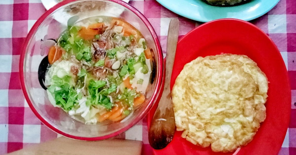 Set Menu Masakan Rumahan (Ayam Goreng,Sop Sayur, Tahu Telur,Sambal,Krupuk)