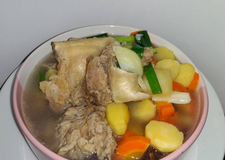 Sup Iga Padang
