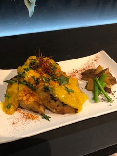 香煎鱸魚佐芒果酸甜醬 的食譜成品照片