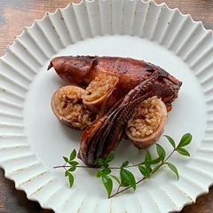 A picture of Japanese Squid stuffed with Rice (いかめし).