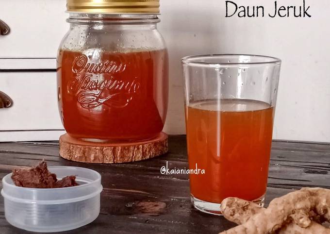 Resep Wedang Kunyit Asem Daun Jeruk Anti Gagal