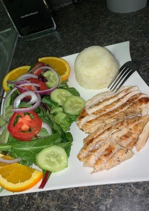 Una foto de Pollo a la plancha 🤪