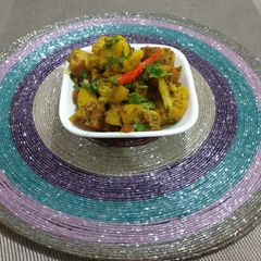 A picture of Dry veggies from potatoes & cauliflower.