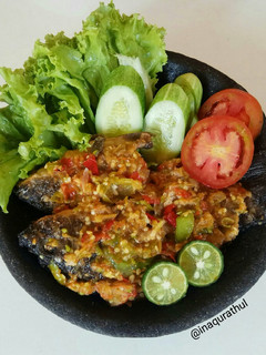 Foto resep Ikan Mas Sambel Cobek