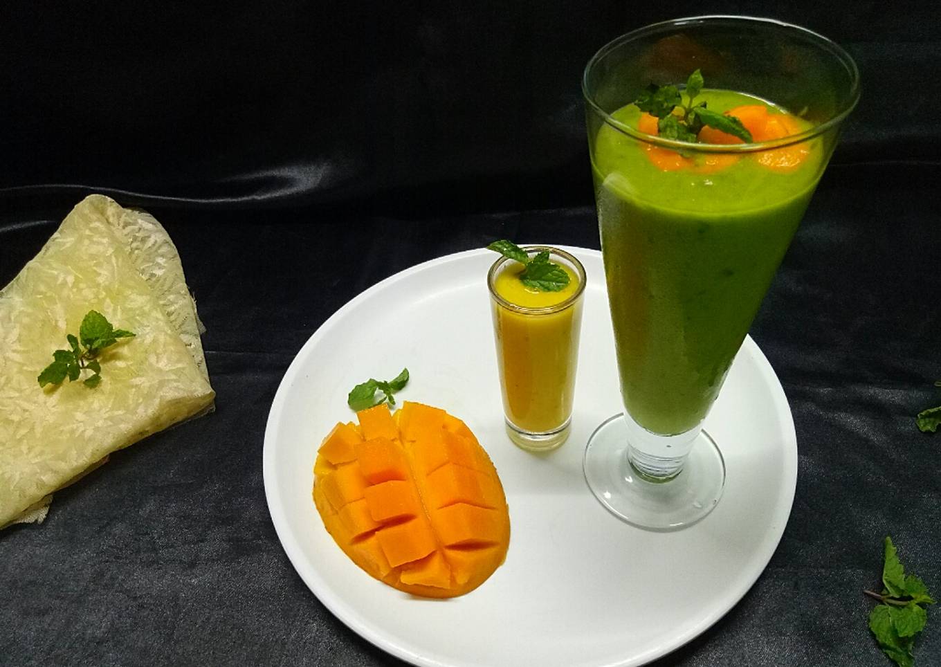 Mango spinach smoothie
