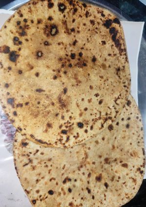 आलू का पराठा (Aloo ka paratha recipe in hindi) रेसिपी मुख्य फोटो