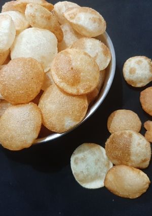 पूरी (पानी पूरी) (Puri (Pani puri) recipe in Hindi) रेसिपी मुख्य फोटो