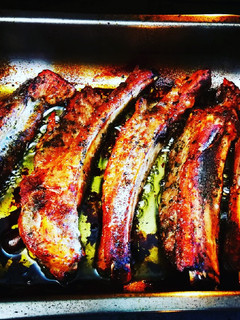 Una foto de Costillas de cerdo aromáticas al horno