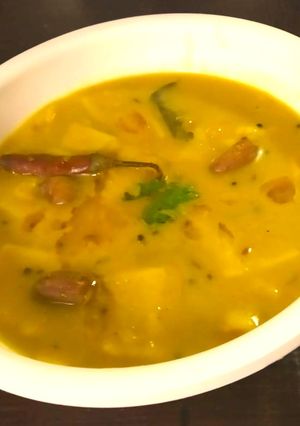 A picture of Dal dhokli.