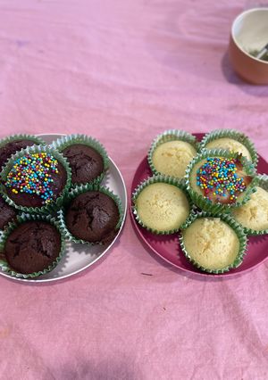 A picture of Sunday cupcakes🧁.