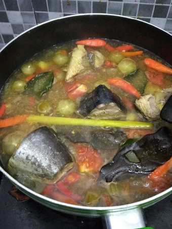 Langkah Mudah untuk Menyiapkan Resep  Garang Asam Ikan Tongkol (ala2 diet) yang Lezat Sekali, Enak