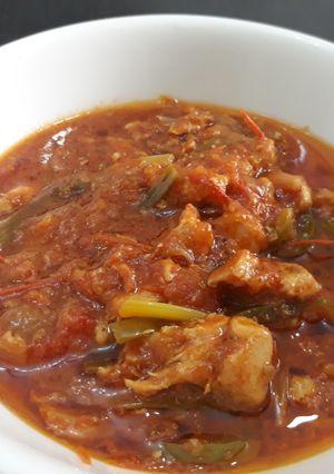 A picture of Tomato stew.