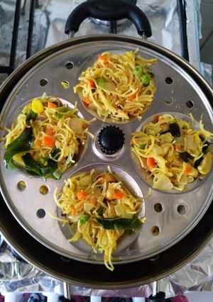 A picture of Vermicelli idlis.