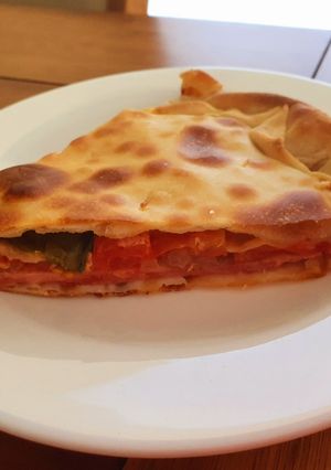 Una foto de Tarta de jamón y queso distinta
