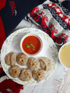 A picture of Veg momo (with Cabbage, Paneer & Soya chunks).