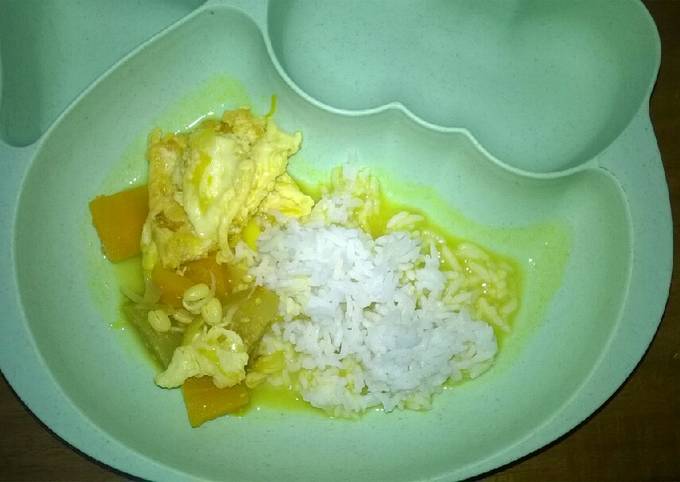 Resep Day. 212 Telor Ceplok Sayuran Kuah Santan (12 month+) yang Enak Banget