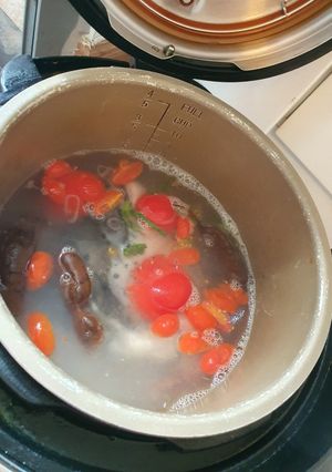 Hình của món Canh Đầu Cá Hồi.