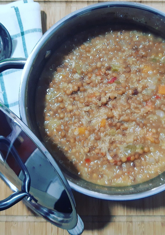 Una foto de Lentejas con quinoa
