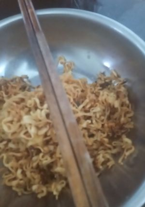 Hình của món Mì xào tương đen cayy.