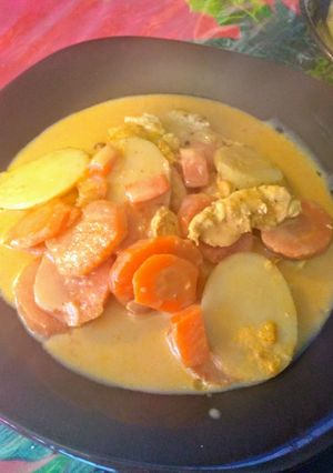 Una foto de Pollo con chipotle cremosito🍲