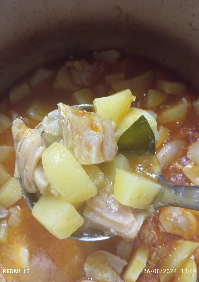 Una foto de Patatas con pata de ternera