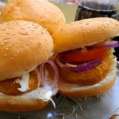 A picture of Chicken patty Burger 🍔.