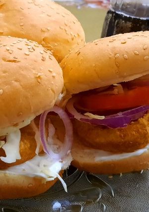 A picture of Chicken patty Burger 🍔.