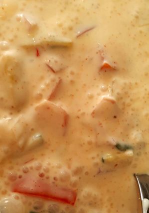 A picture of Japanese cucumber,onion and tomato raita.