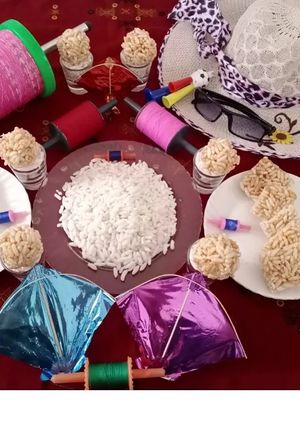 ચીકી (Chikki Recipe In Gujarati) રેસીપી મુખ્ય ફોટો