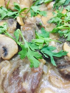 صورة لوصفة بيكاتا بالمشروم (الفطر) (لحم)