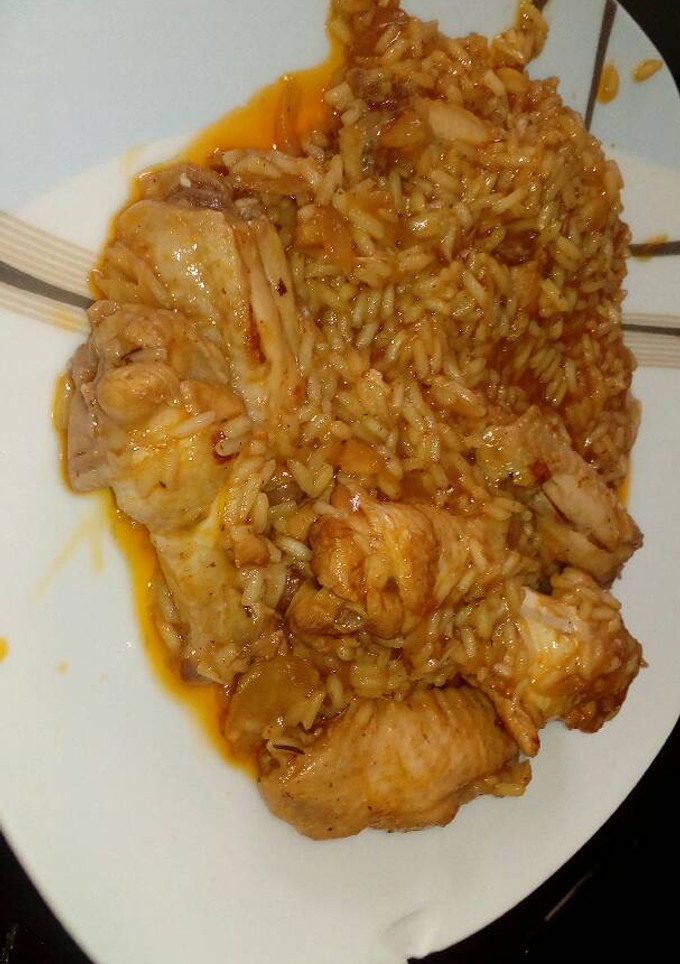 Una foto de Pollo con arroz fácil y práctico