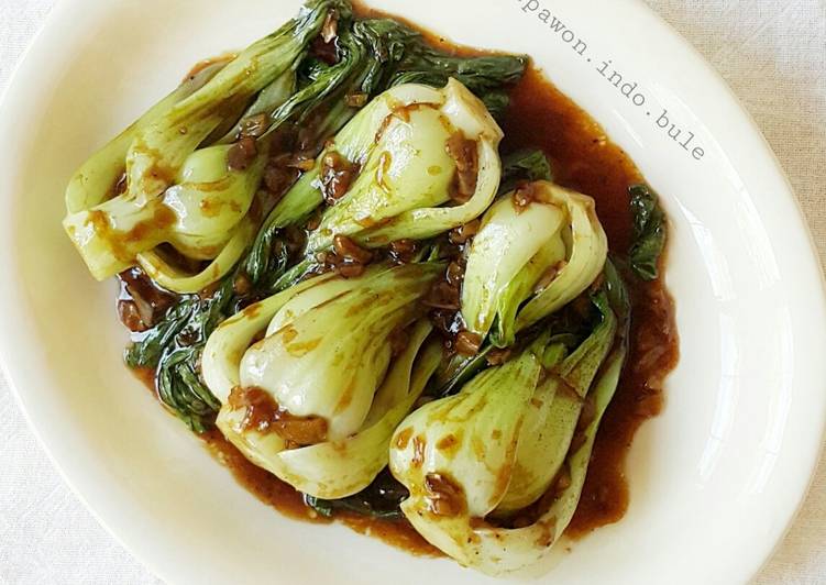 Steps to Prepare Any-night-of-the-week Baby Bok Choy Stir Fry with Oyster Sauce