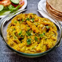 A picture of Malai Parwal Curry.