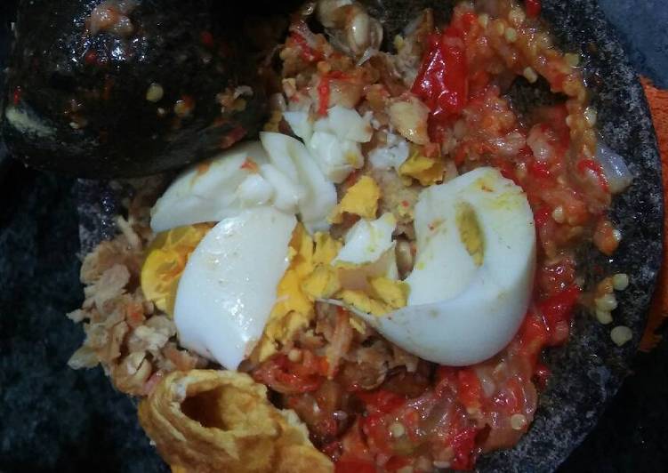  Resep  Penyet  telur  tempe  oleh Yuni Mugie Yarti Cookpad