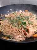 Fideos con camarones