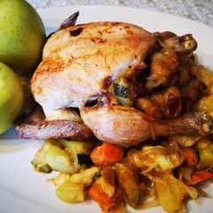 Foto di Pollo ripieno di mele e zucchine