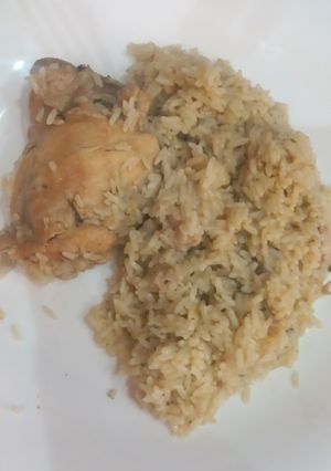 Una foto de Arroz con pollo