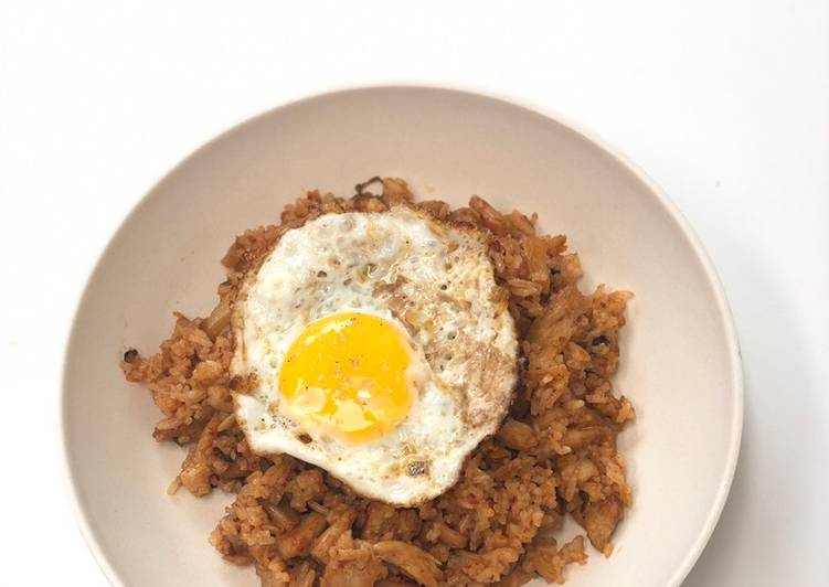 5 Resep: Kimchi Fried Rice 김지 볶음밥 yang Menggugah Selera!