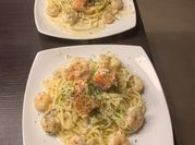 Una foto de spaghetti al roquefort