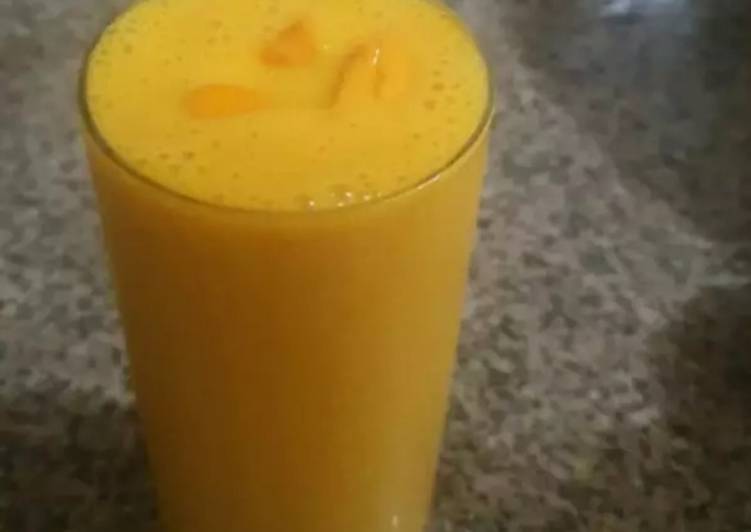 Steps to Make Quick Mango shake