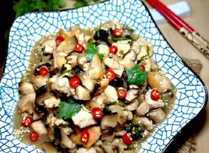 Foto resep Tumis Ayam Jamur Daun KETUMBAR (657)
