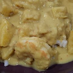 A picture of Pineapple Prawn Curry.