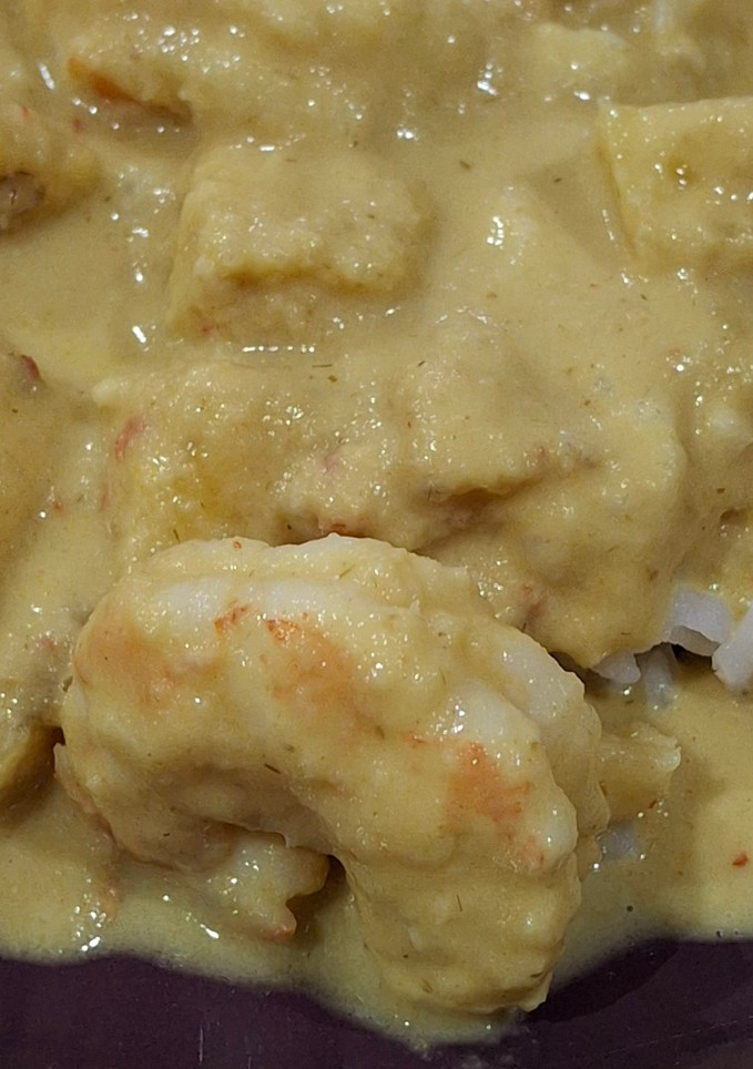 A picture of Pineapple Prawn Curry.
