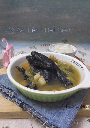 Hình của món Gà Ác Tiềm Hạt Sen cho bé 1Y hoặc ăn thô tốt.