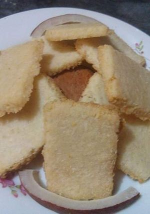 A picture of Coconut Cookies🌈🍪🍪🍪☕.